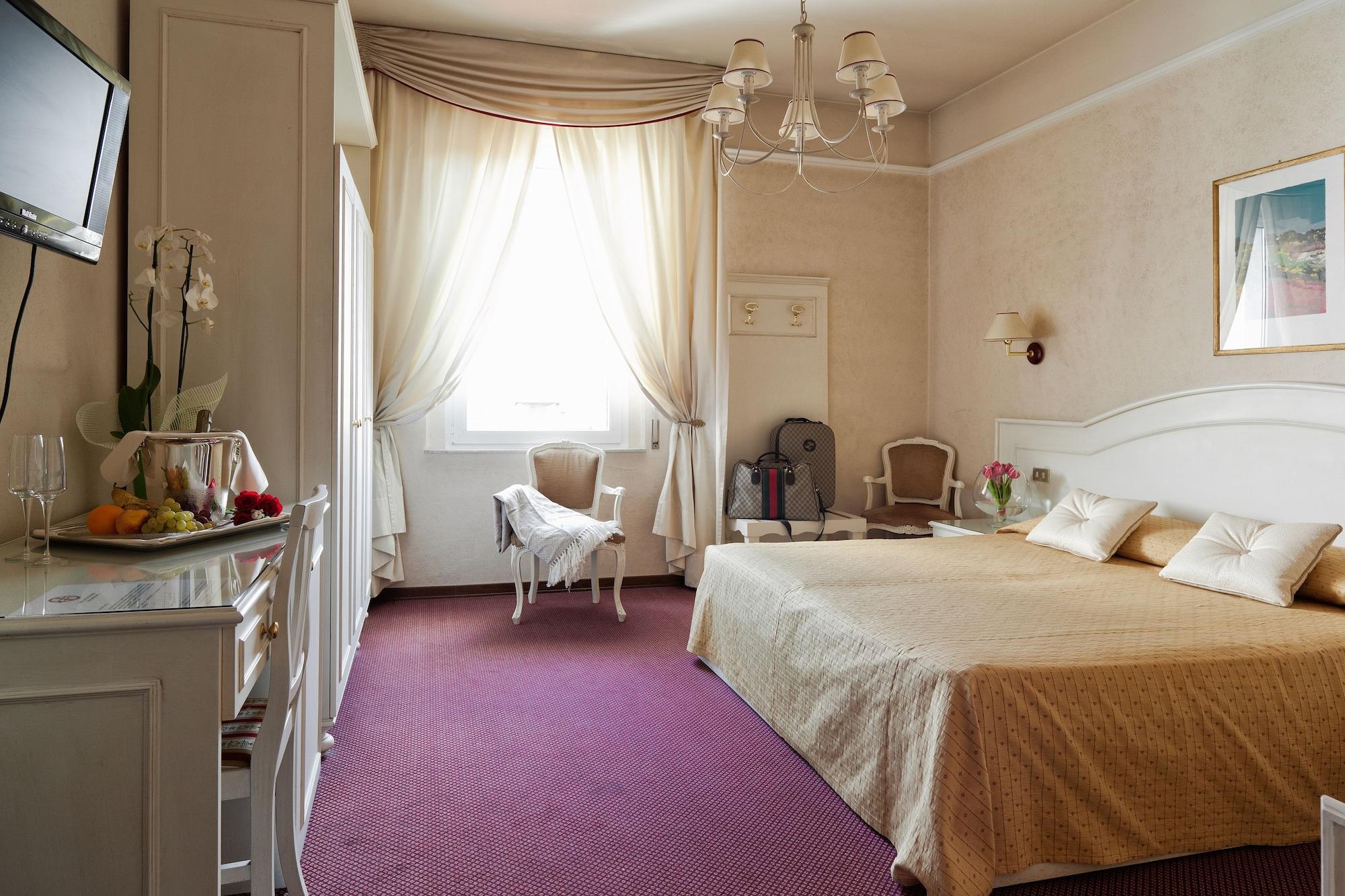 Hotel Ercolini&savi 4*